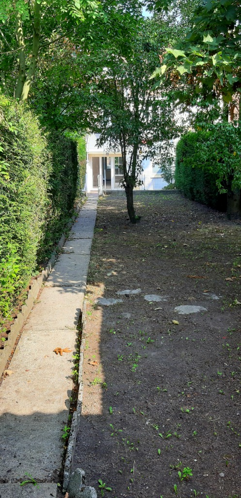 Spacieuse et lumineuse 1930 t5  4 chambres beau jardin Photo 1 - Brique Rouge Immobilier