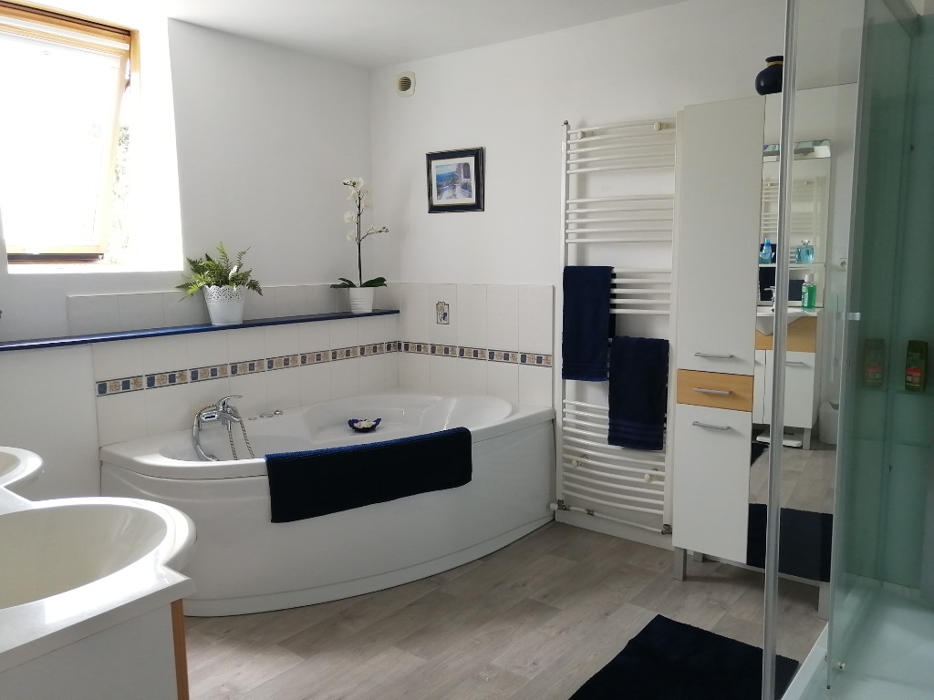 Maison semi individuelle 205m habitable   secteur englos Photo 5 - Brique Rouge Immobilier