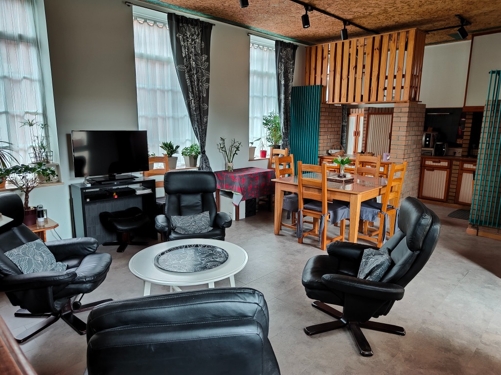 Emmerin large 1930 semi individuelle jardin 2 garages Photo 1 - Brique Rouge Immobilier