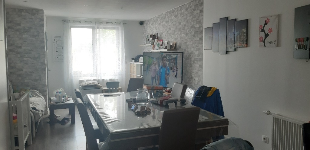 Hallennnes belle 1930 4 chambres jardin et 3 stationnements Photo 2 - Brique Rouge Immobilier Hallennnes belle 1930 4 chambres jardin et 3 stationnements Photo 2 - Brique Rouge Immobilier