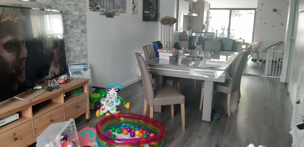 Hallennnes belle 1930 4 chambres jardin et 3 stationnements Photo 5 - Brique Rouge Immobilier Hallennnes belle 1930 4 chambres jardin et 3 stationnements Photo 5 - Brique Rouge Immobilier