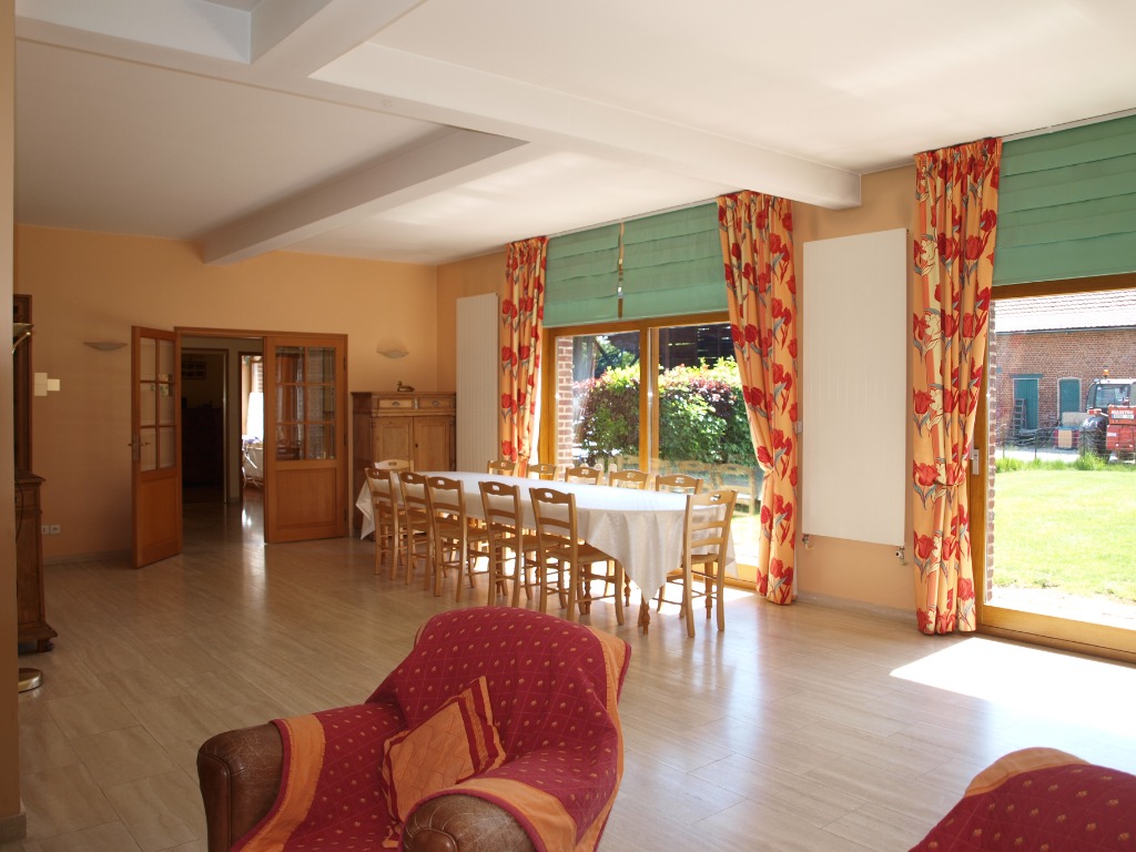 Fermette 300 m 3 fournes en weppes Photo 4 - Brique Rouge Immobilier Fermette 300 m 3 fournes en weppes Photo 4 - Brique Rouge Immobilier