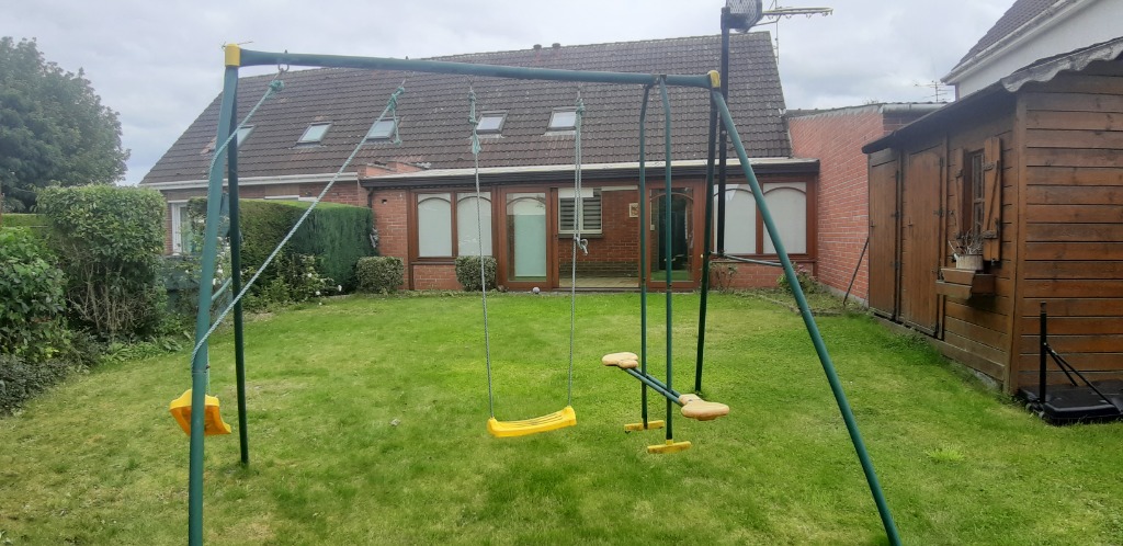 Wavrin maison 4 chambres jardin garages bcp possibilites Photo 1 - Brique Rouge Immobilier Wavrin maison 4 chambres jardin garages bcp possibilites Photo 1 - Brique Rouge Immobilier