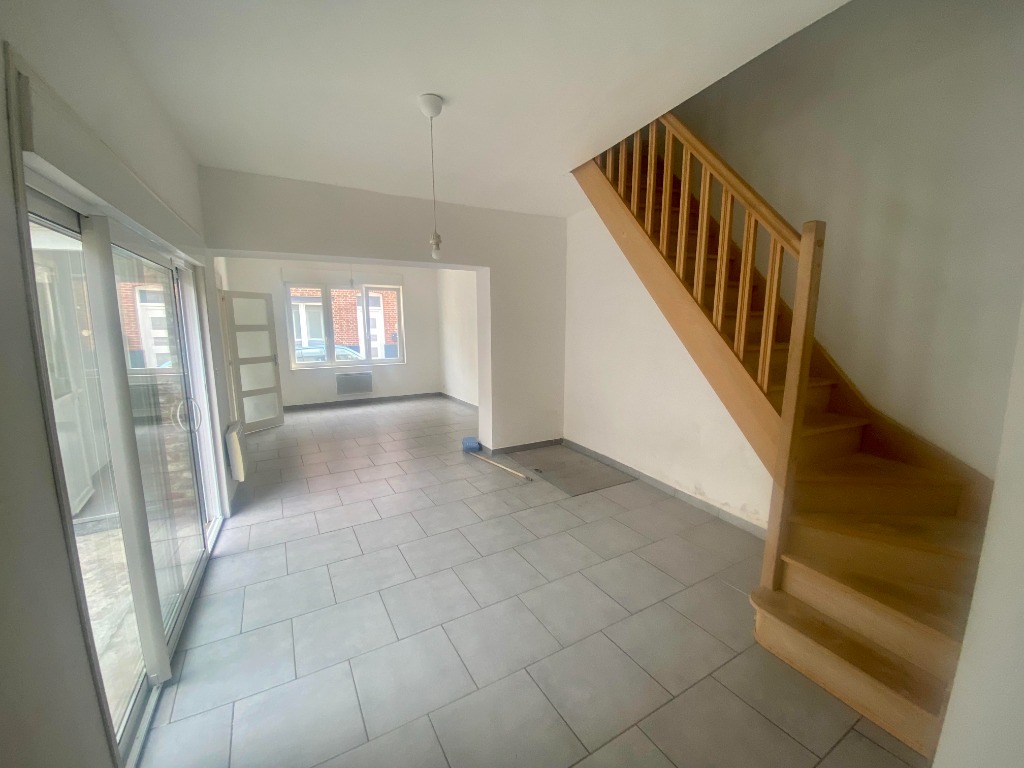 Exclusivite sainghin en weppes maison 2 chambres cours Photo 1 - Brique Rouge Immobilier Exclusivite sainghin en weppes maison 2 chambres cours Photo 1 - Brique Rouge Immobilier