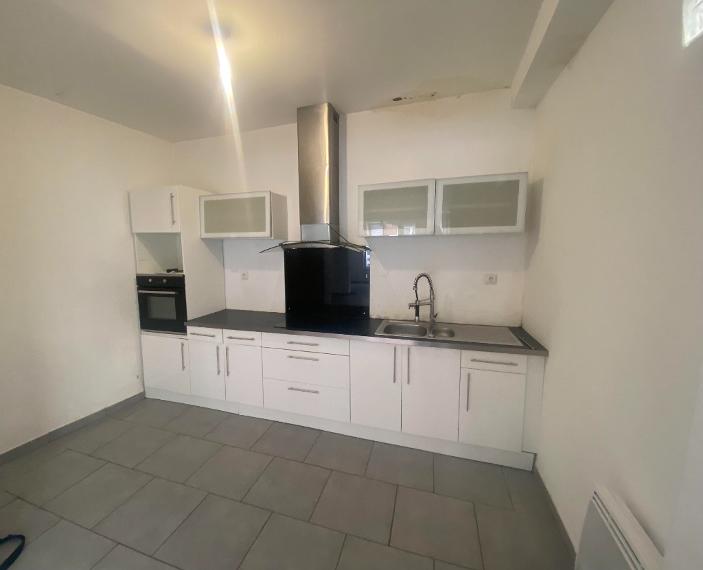 Exclusivite sainghin en weppes maison 2 chambres cours Photo 2 - Brique Rouge Immobilier Exclusivite sainghin en weppes maison 2 chambres cours Photo 2 - Brique Rouge Immobilier