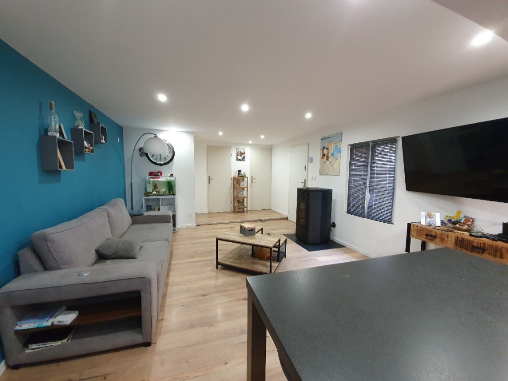 Commerce habitation 5 chambres attiches Photo 1 - Brique Rouge Immobilier Commerce habitation 5 chambres attiches Photo 1 - Brique Rouge Immobilier