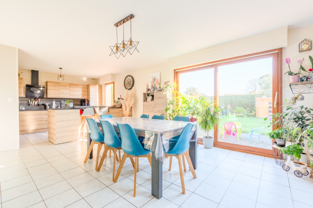 Maison individuelle 4 chambres allennes les marais Photo 5 - Brique Rouge Immobilier