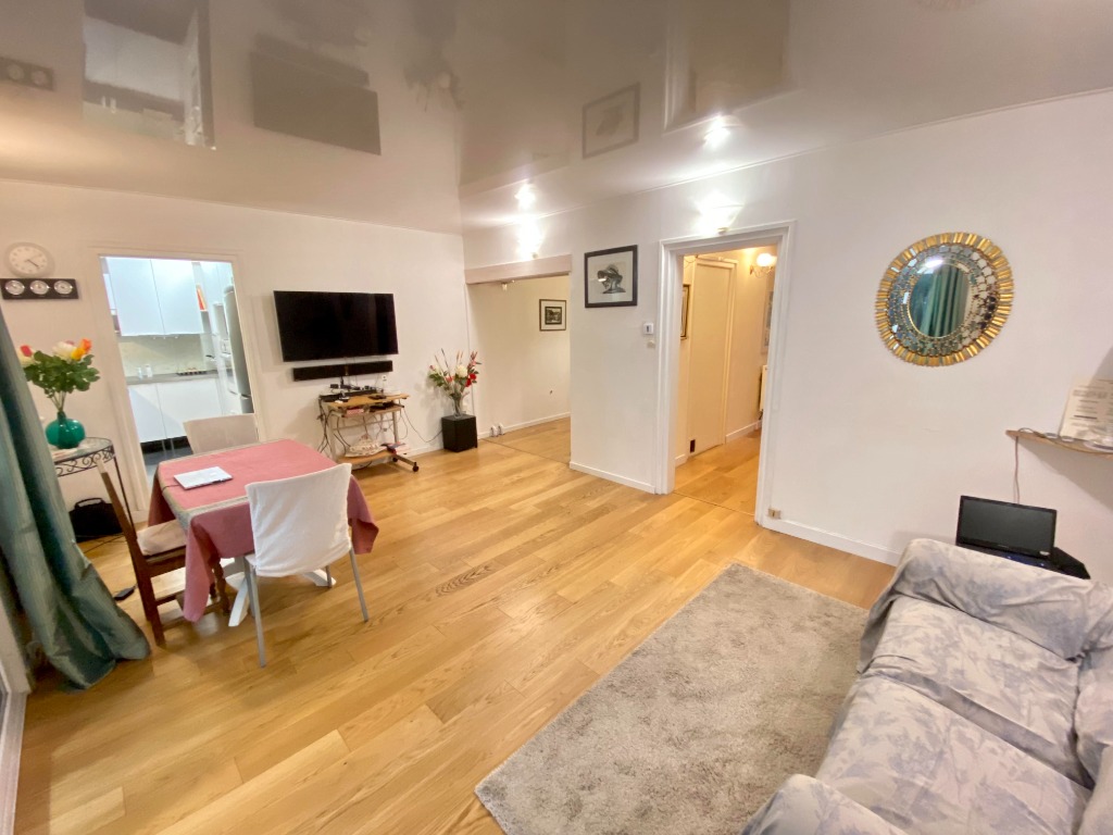 Semi plain pied individuel 3 chambres  garage carport jardin Photo 2 - Brique Rouge Immobilier