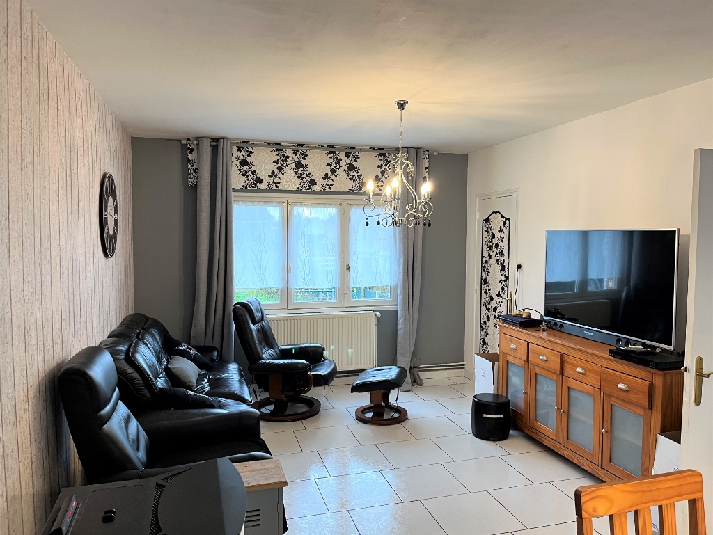 Maison 3 chambres sur sous sol complet secteur calme Photo 2 - Brique Rouge Immobilier