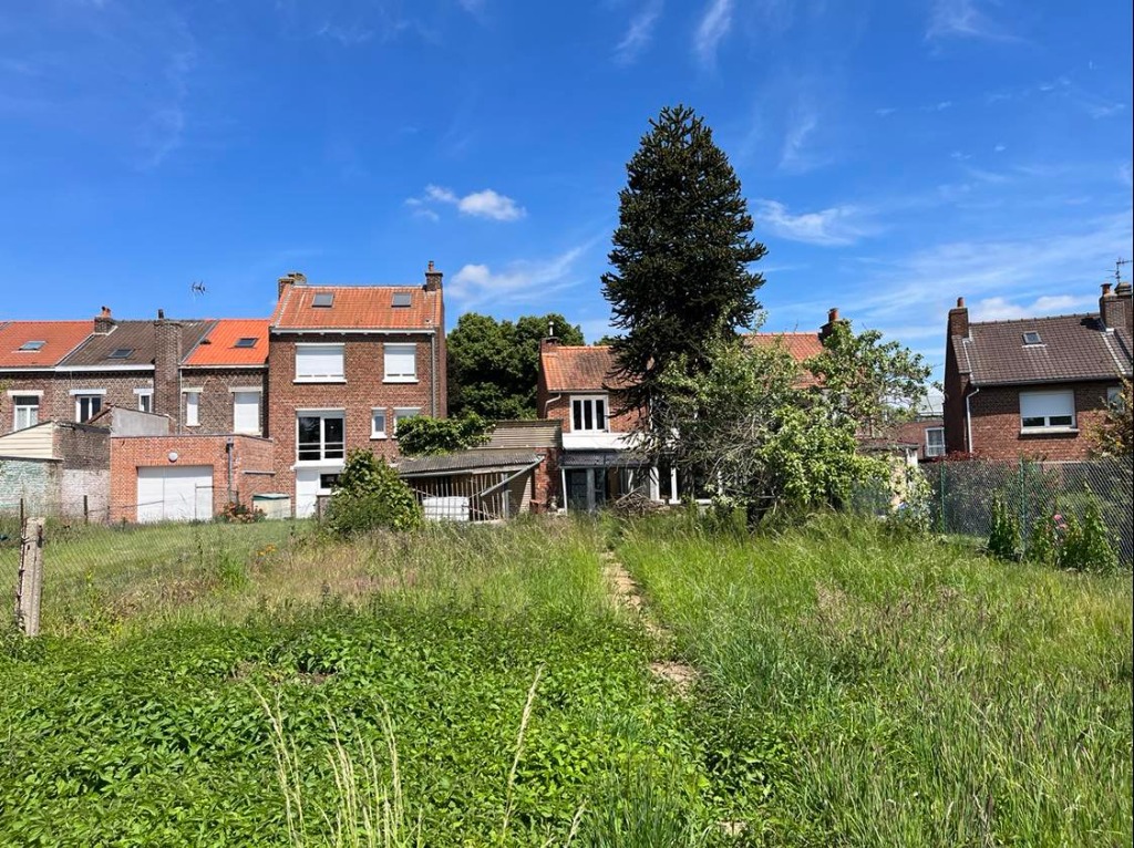 Beau potentiel  Photo 1 - Brique Rouge Immobilier