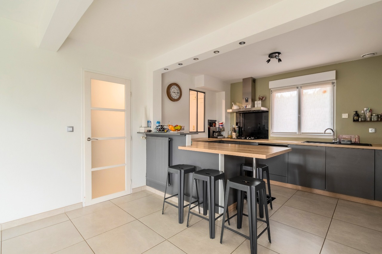 Rare    superbe maison semi individuelle Photo 3 - Brique Rouge Immobilier