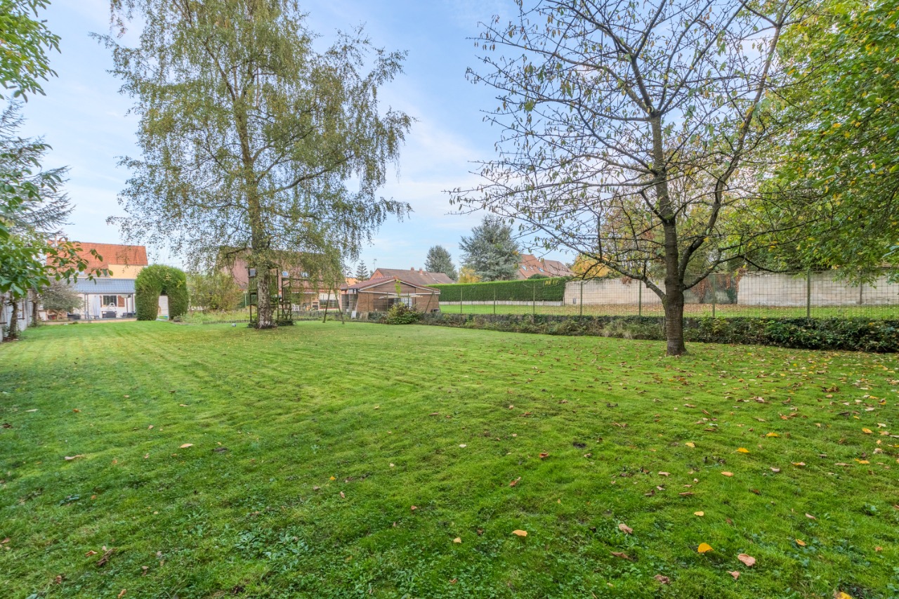 Semi plain pied individuel jardin et garage Photo 7 - Brique Rouge Immobilier