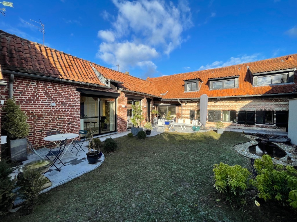 Ascq village corps de ferme renove Photo 1 - Brique Rouge Immobilier