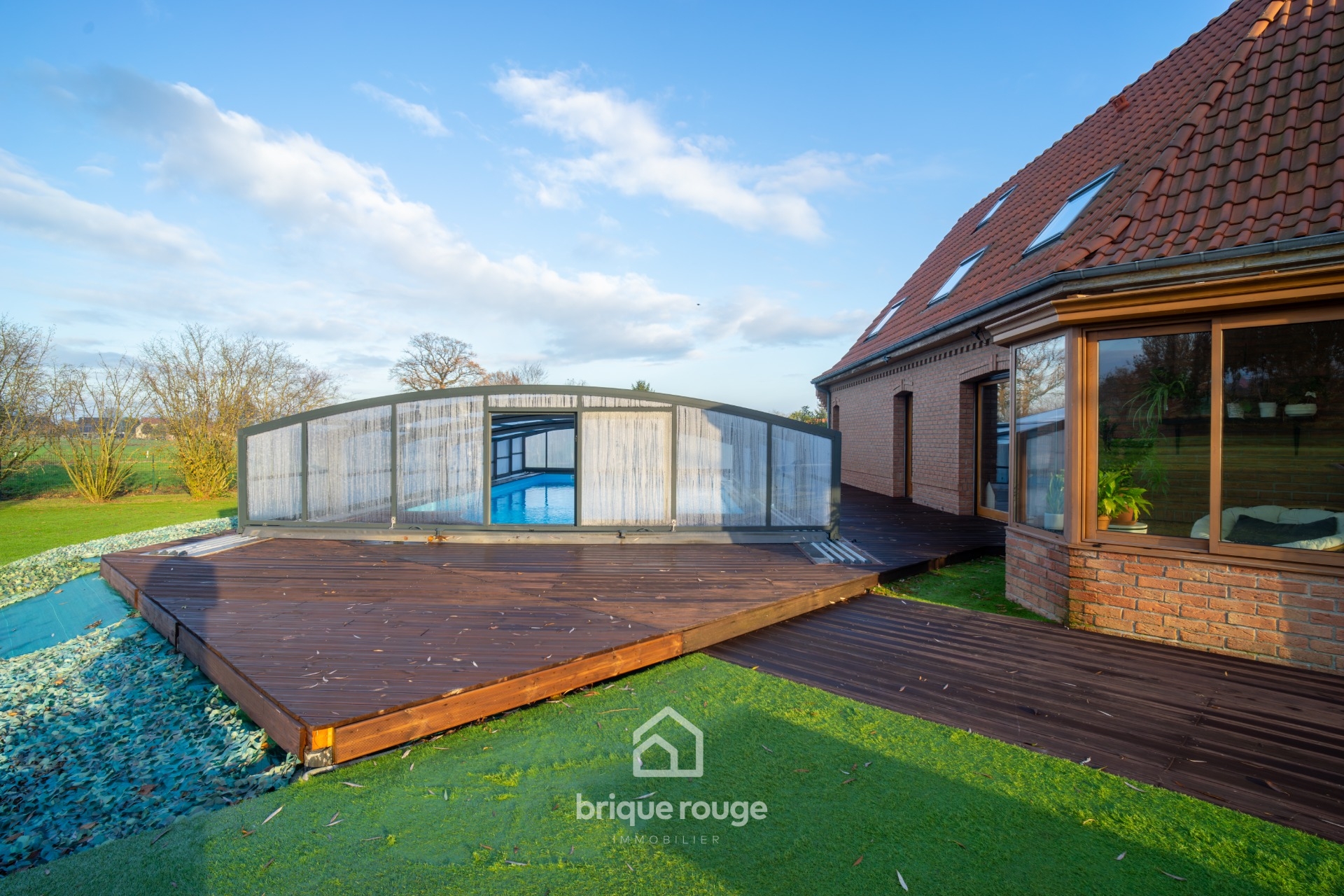 Maison d architecte 230m piscine suite 6500m de terrain Photo 1 - Brique Rouge Immobilier