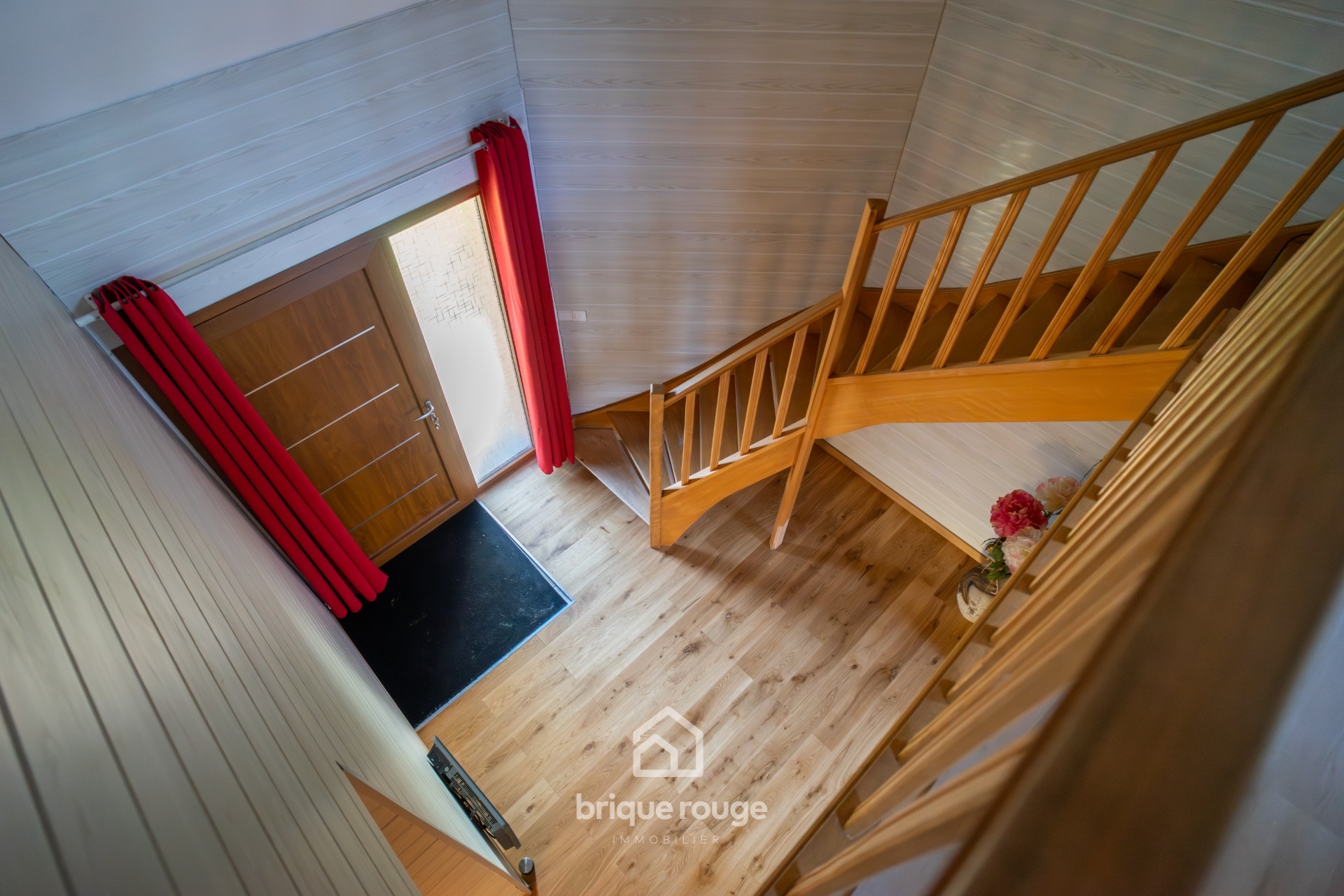 Maison d architecte 230m piscine suite 6500m de terrain Photo 6 - Brique Rouge Immobilier Maison d architecte 230m piscine suite 6500m de terrain Photo 6 - Brique Rouge Immobilier