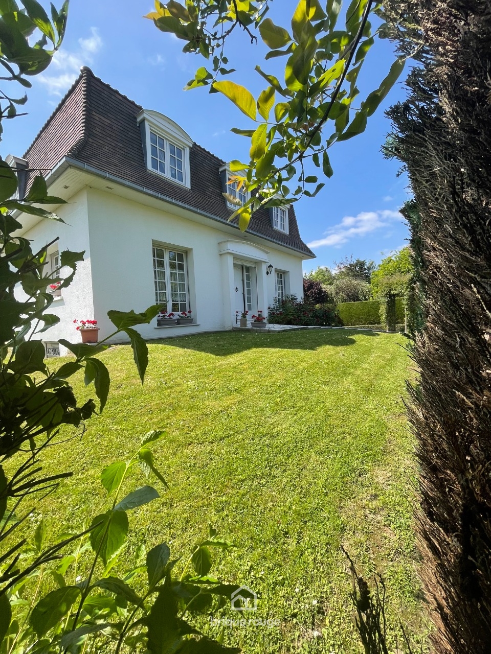 Radinghem en weppes joli pavillon d architecte Photo 1 - Brique Rouge Immobilier Radinghem en weppes joli pavillon d architecte Photo 1 - Brique Rouge Immobilier