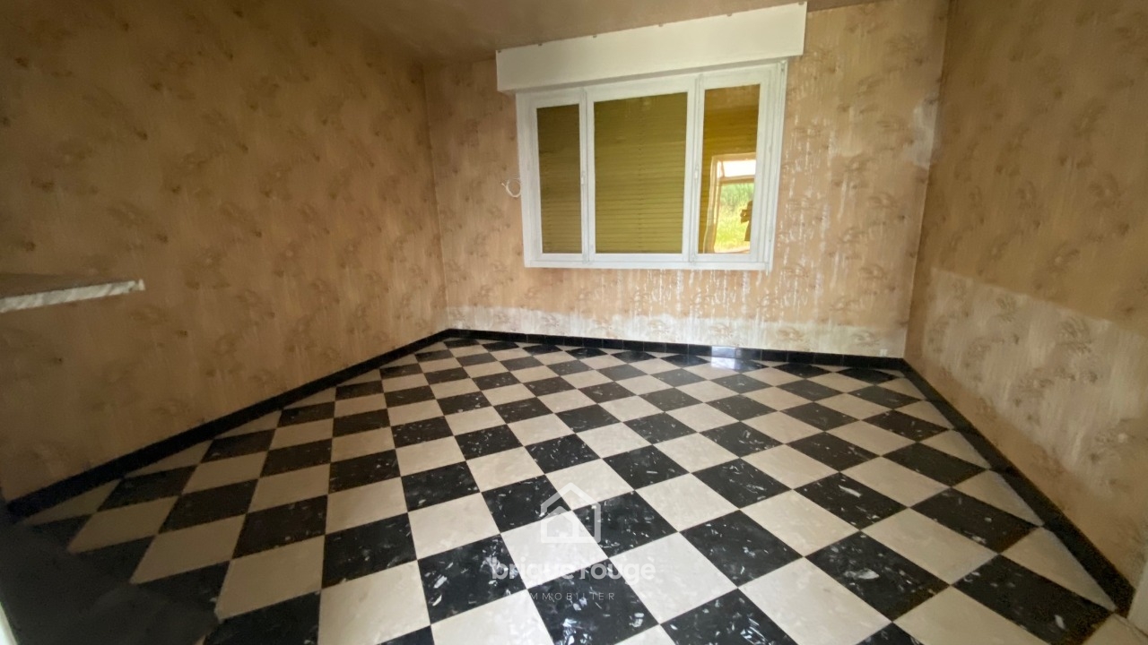 Beau potentiel pour cette maison a renover batie sur 429m Photo 3 - Brique Rouge Immobilier