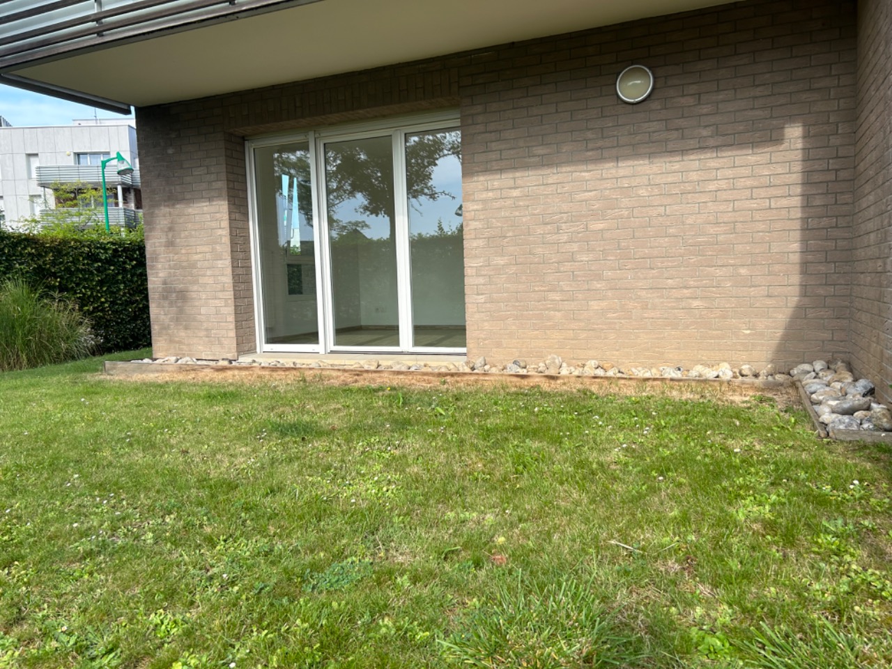 Vaste type3 pmr en rdc avec jardin   terrasse  2 parking Photo 2 - Brique Rouge Immobilier