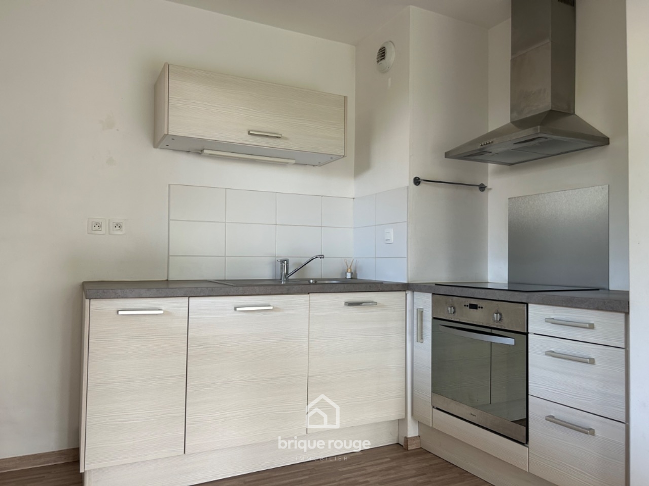 Vaste type3 pmr en rdc avec jardin   terrasse  2 parking Photo 8 - Brique Rouge Immobilier