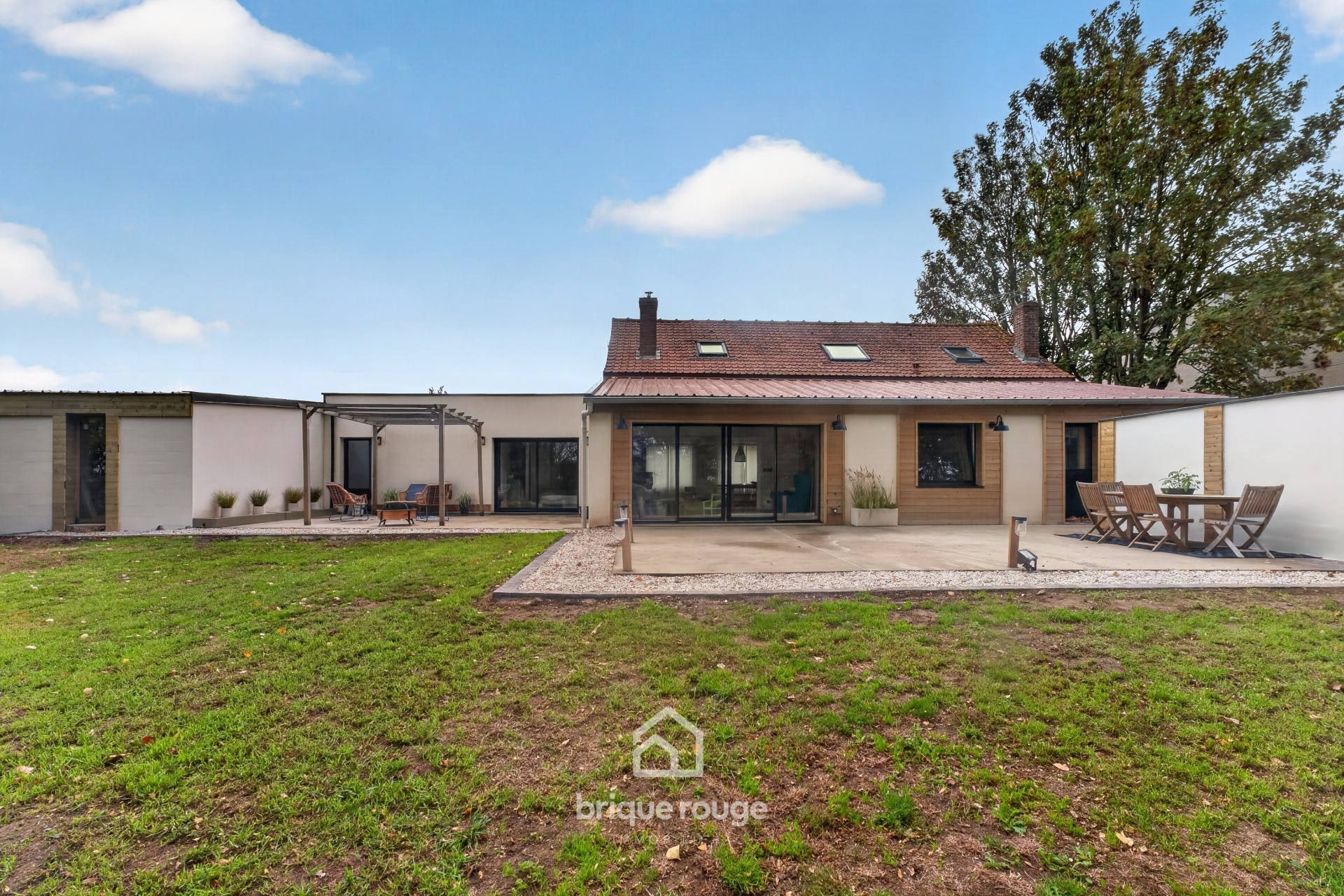 Une exclusivite brique rouge immobilier Photo 2 - Brique Rouge Immobilier Une exclusivite brique rouge immobilier Photo 2 - Brique Rouge Immobilier