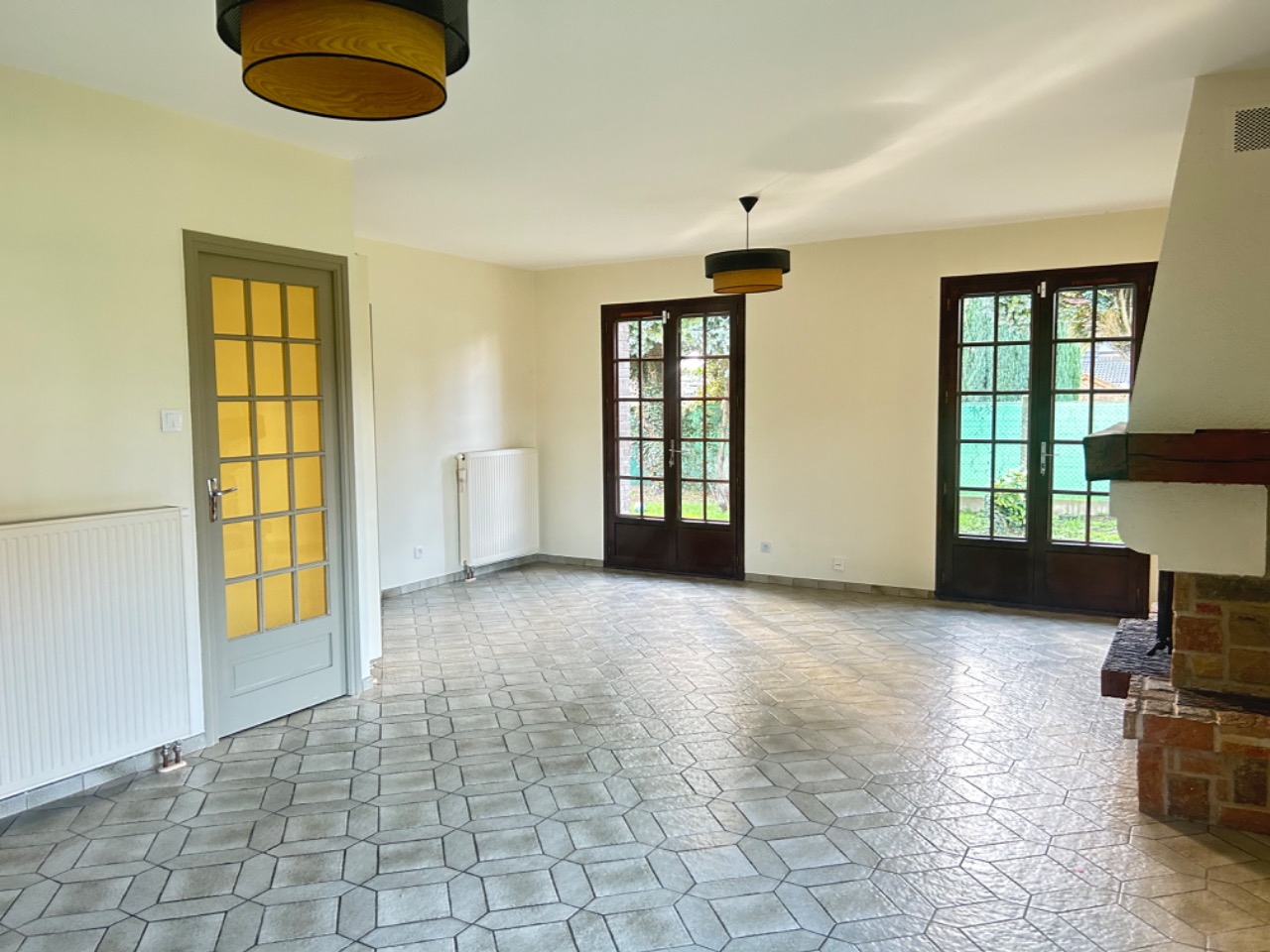 Plain pied individuel 3 chambres jardin garage parking Photo 4 - Brique Rouge Immobilier