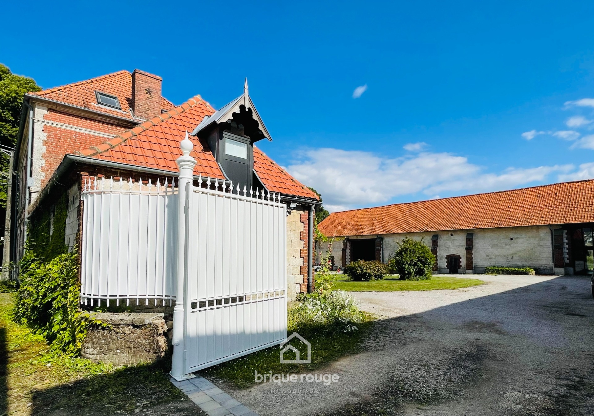 Propriete ancien corps de ferme avec gite villers chatel Photo 14 - Brique Rouge Immobilier Propriete ancien corps de ferme avec gite villers chatel Photo 14 - Brique Rouge Immobilier