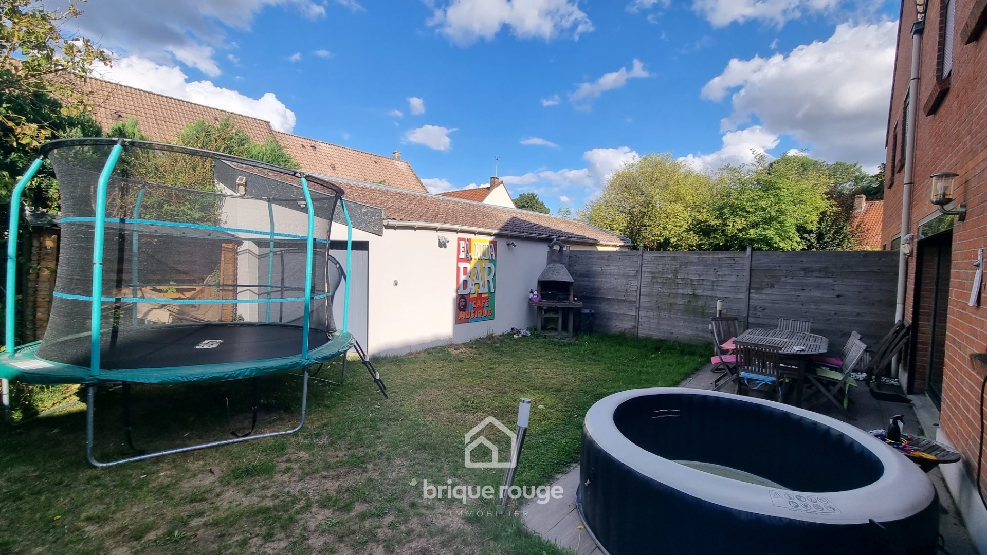 Village maison de 100m 4 chambres jardin garage Photo 8 - Brique Rouge Immobilier Village maison de 100m 4 chambres jardin garage Photo 8 - Brique Rouge Immobilier