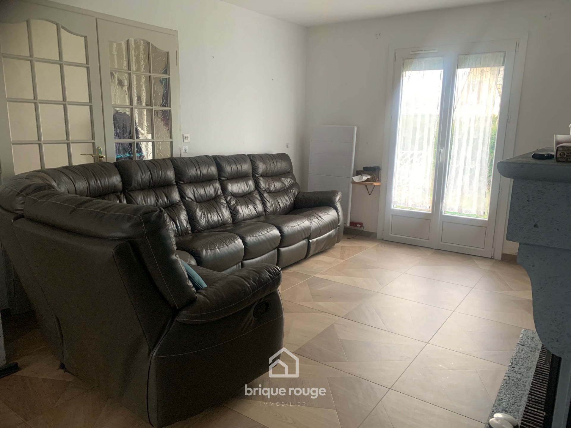 Maison individuelle semi plain pied 5 chambres Photo 3 - Brique Rouge Immobilier Maison individuelle semi plain pied 5 chambres Photo 3 - Brique Rouge Immobilier