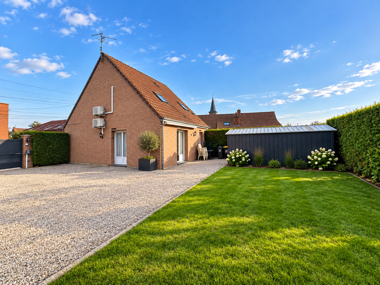 Moncheaux maison 114 m 4 chambres Photo 1 - Brique Rouge Immobilier Moncheaux maison 114 m 4 chambres Photo 1 - Brique Rouge Immobilier
