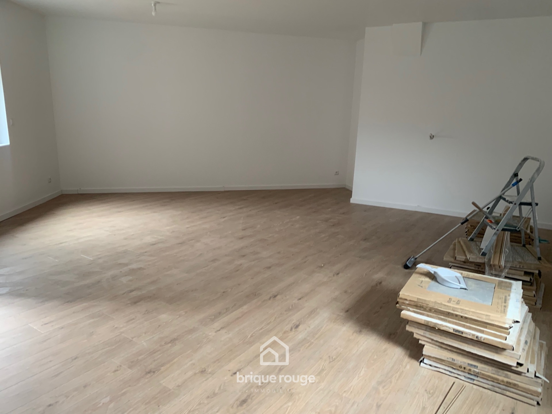 Maison individuelle 250 m2 habitables sur 634m2 Photo 8 - Brique Rouge Immobilier Maison individuelle 250 m2 habitables sur 634m2 Photo 8 - Brique Rouge Immobilier