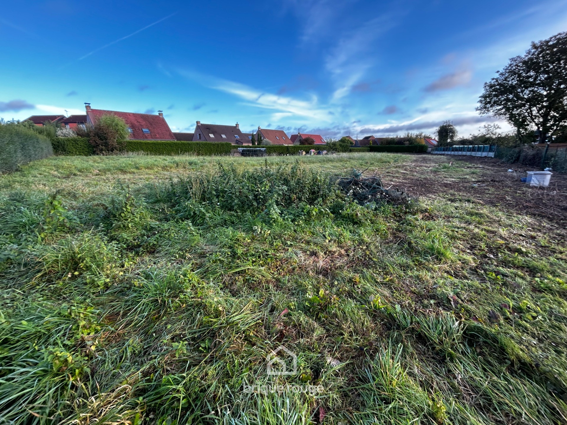 Parcelle libre constructeur en clos prive de trois maison Photo 1 - Brique Rouge Immobilier Parcelle libre constructeur en clos prive de trois maison Photo 1 - Brique Rouge Immobilier