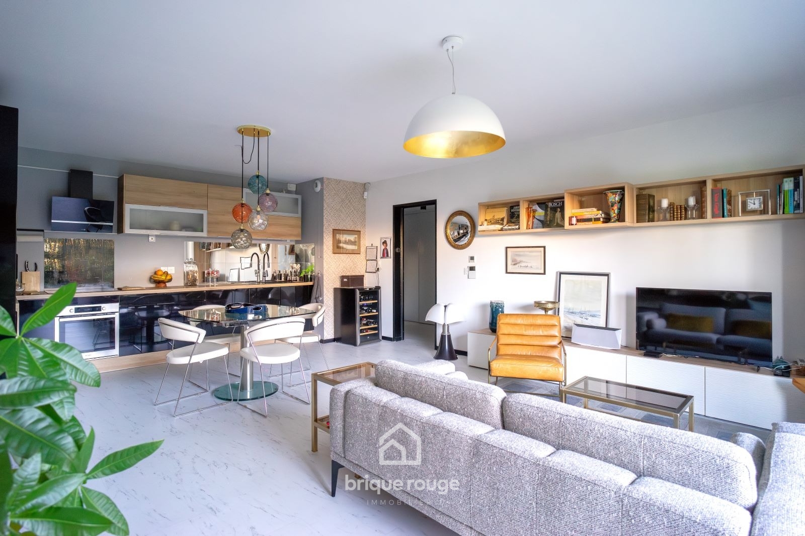 Appartement t3 coup de coeur avec jardin et 2 parkings Photo 3 - Brique Rouge Immobilier