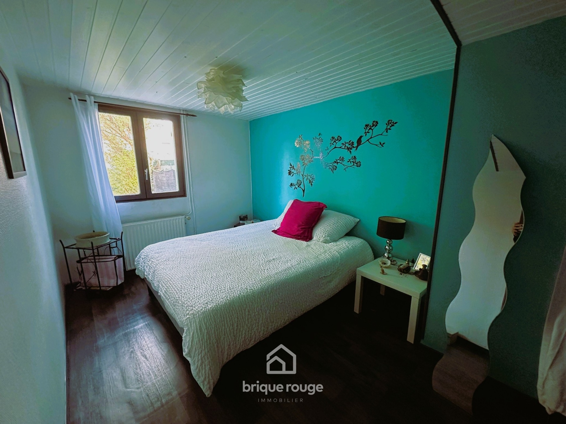 Charmante 3 chambres avec deux garages secteur calme Photo 7 - Brique Rouge Immobilier