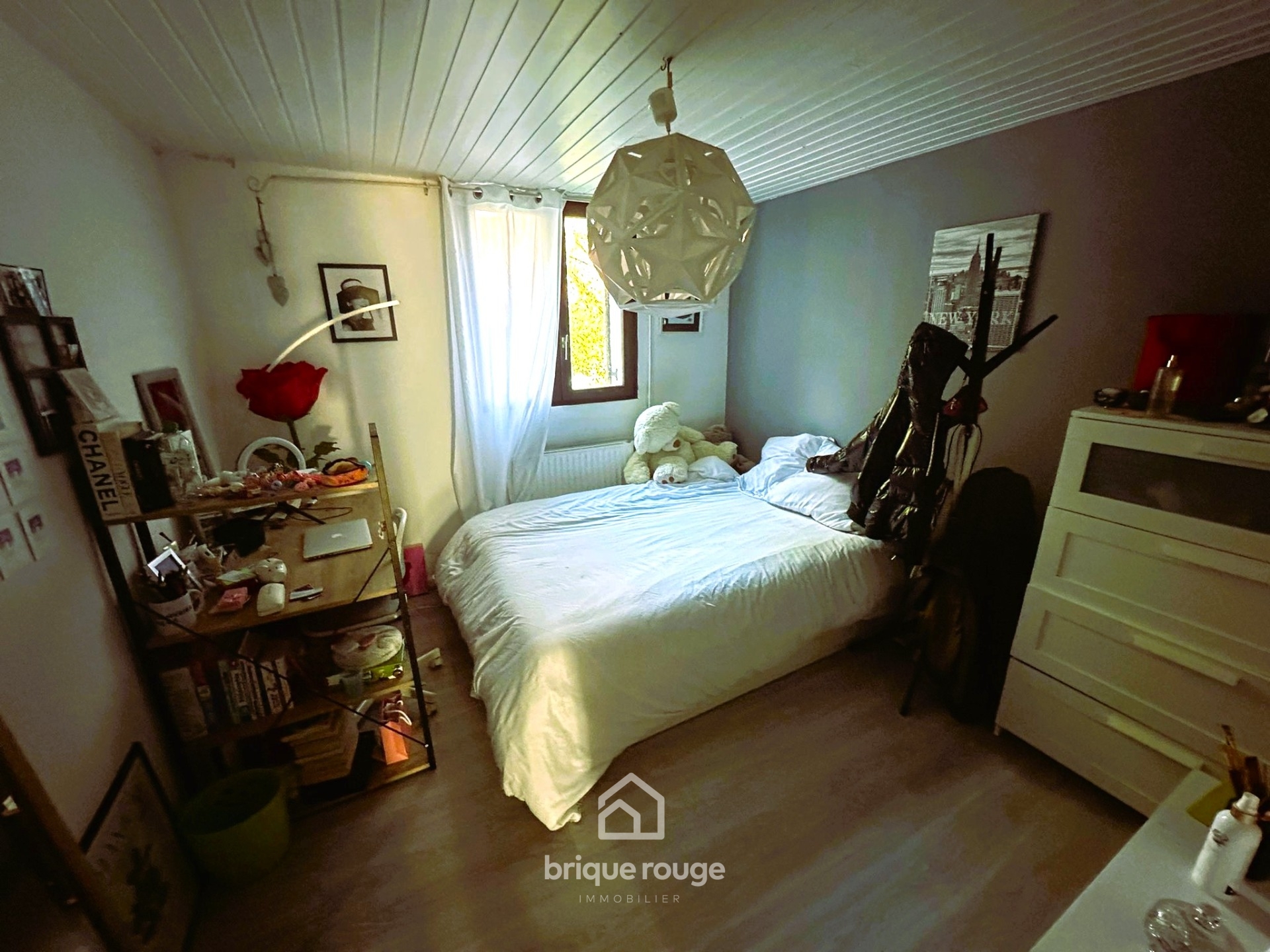 Charmante 3 chambres avec deux garages secteur calme Photo 8 - Brique Rouge Immobilier