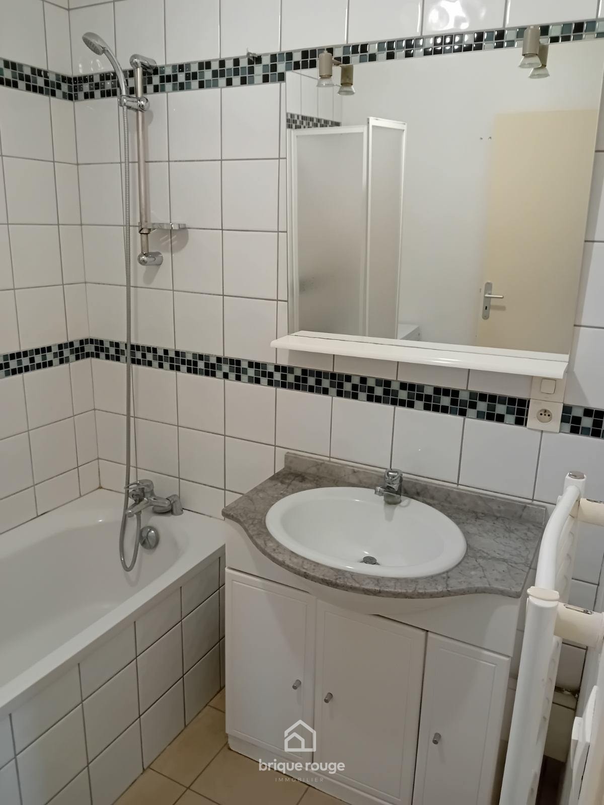 Immeuble 126m avec 4 appartements Photo 5 - Brique Rouge Immobilier Immeuble 126m avec 4 appartements Photo 5 - Brique Rouge Immobilier