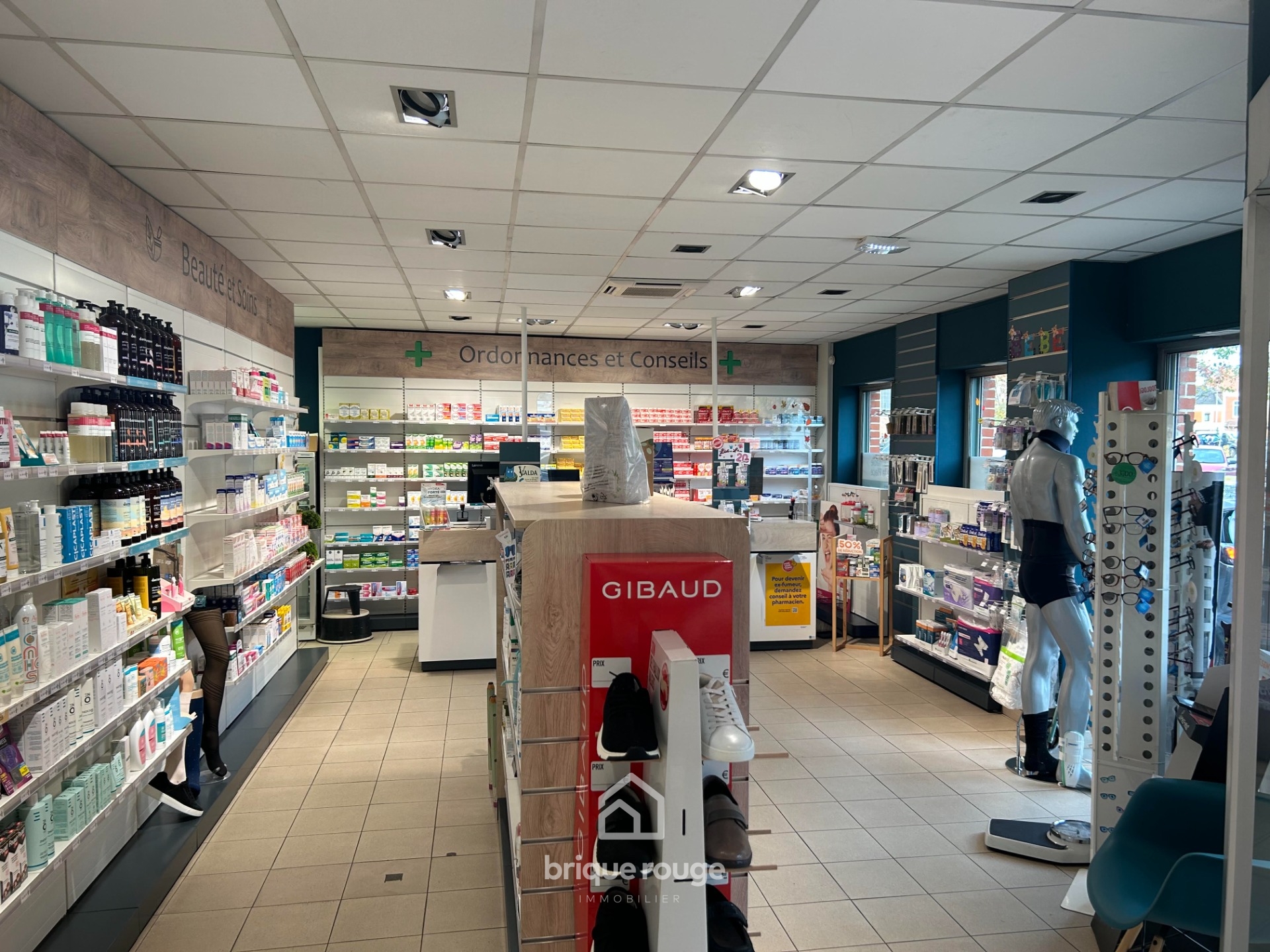 Local commercial 110 m plus habitation 5chambres 260m Photo 2 - Brique Rouge Immobilier