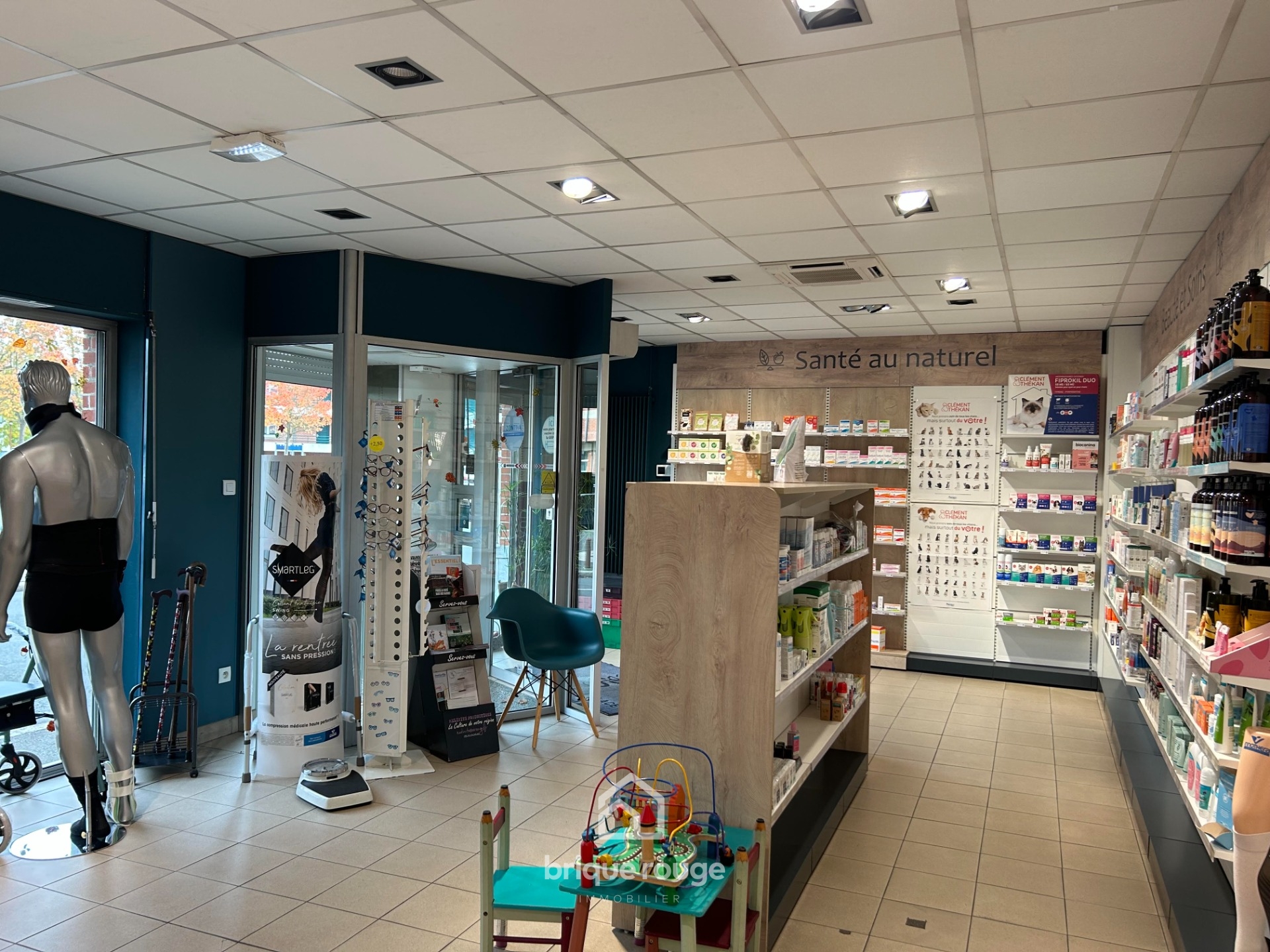 Local commercial 110 m plus habitation 5chambres 260m Photo 3 - Brique Rouge Immobilier