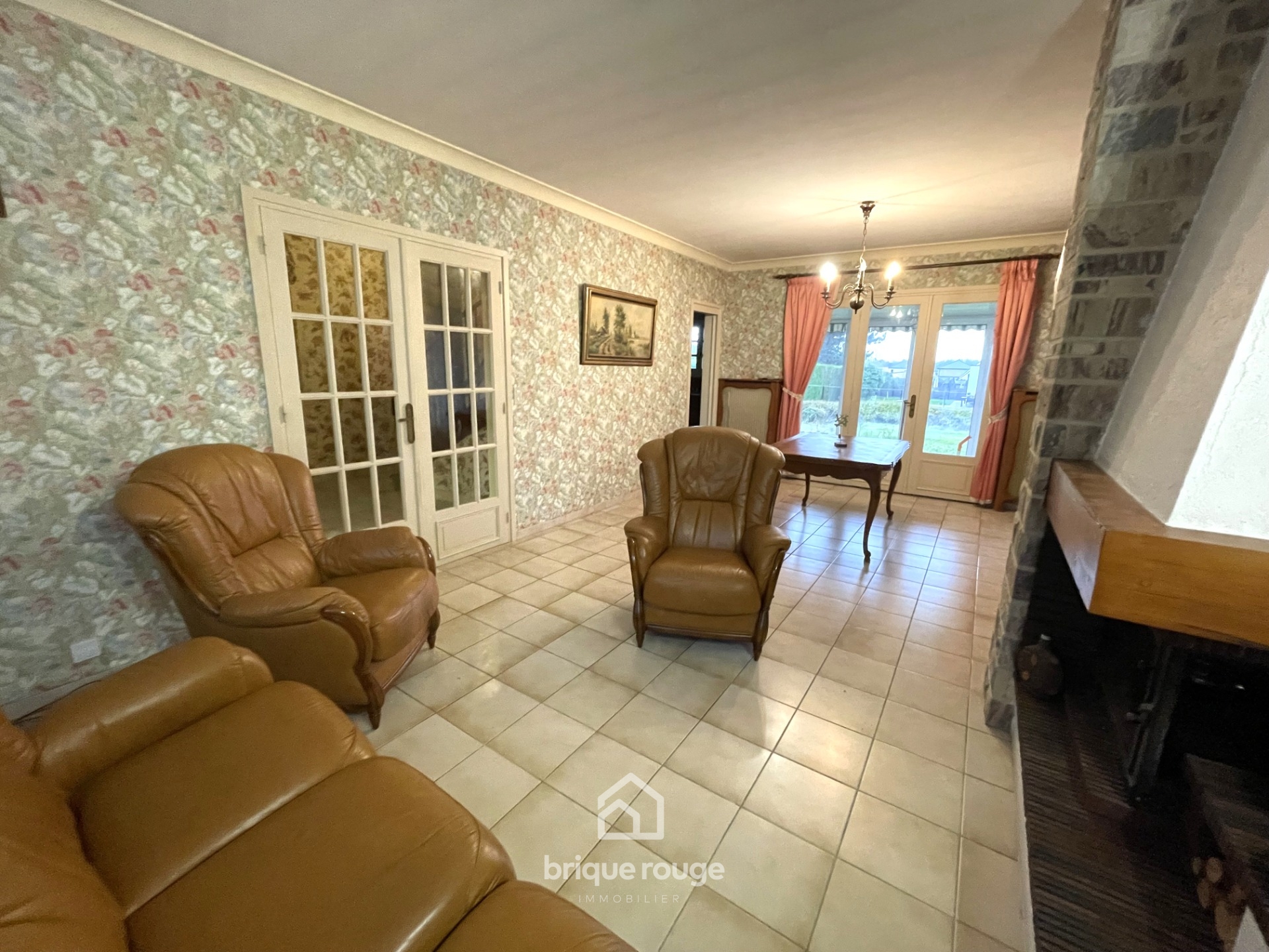 Maison semi plain pied 4 chambres et sous sol Photo 2 - Brique Rouge Immobilier