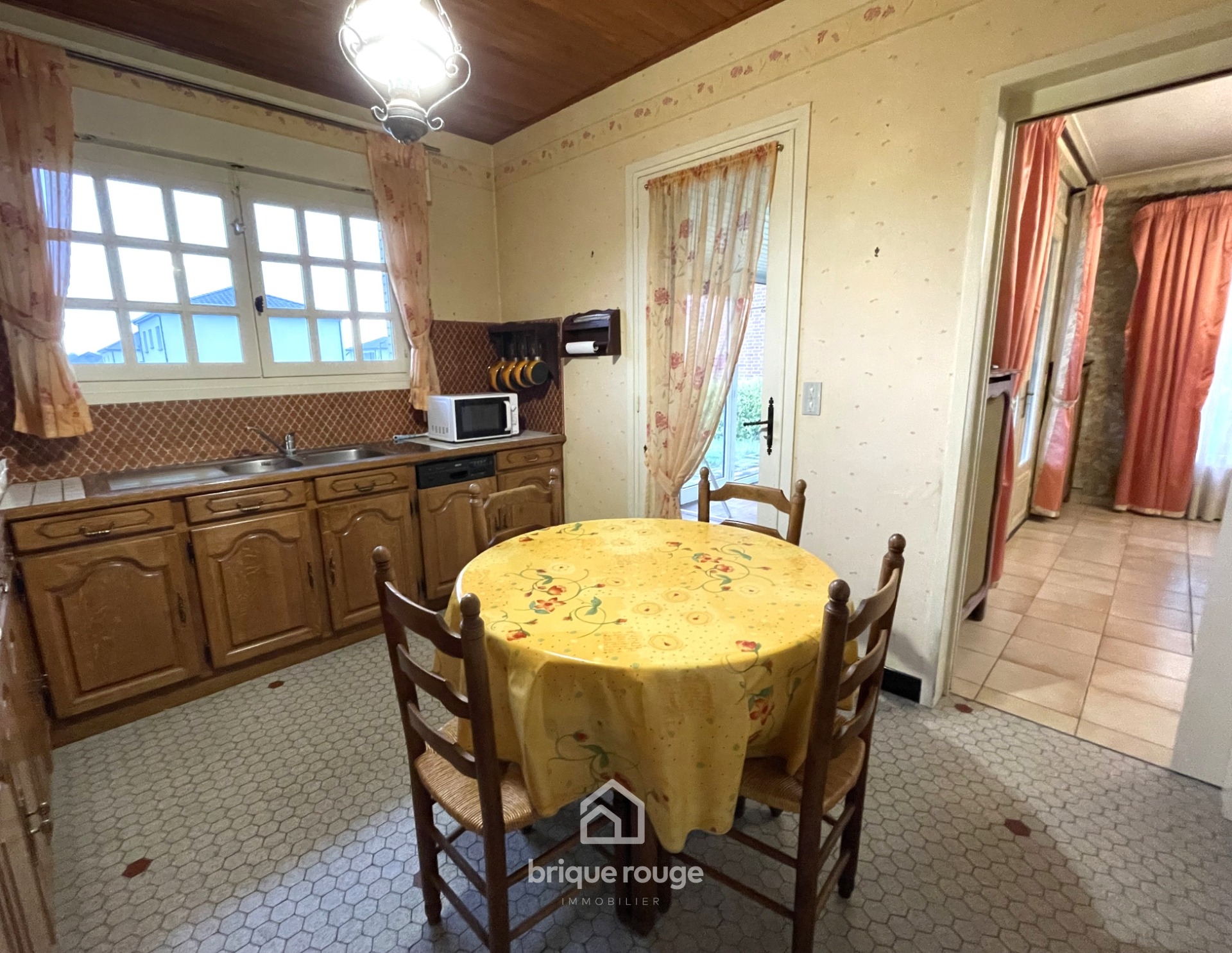 Maison semi plain pied 4 chambres et sous sol Photo 6 - Brique Rouge Immobilier