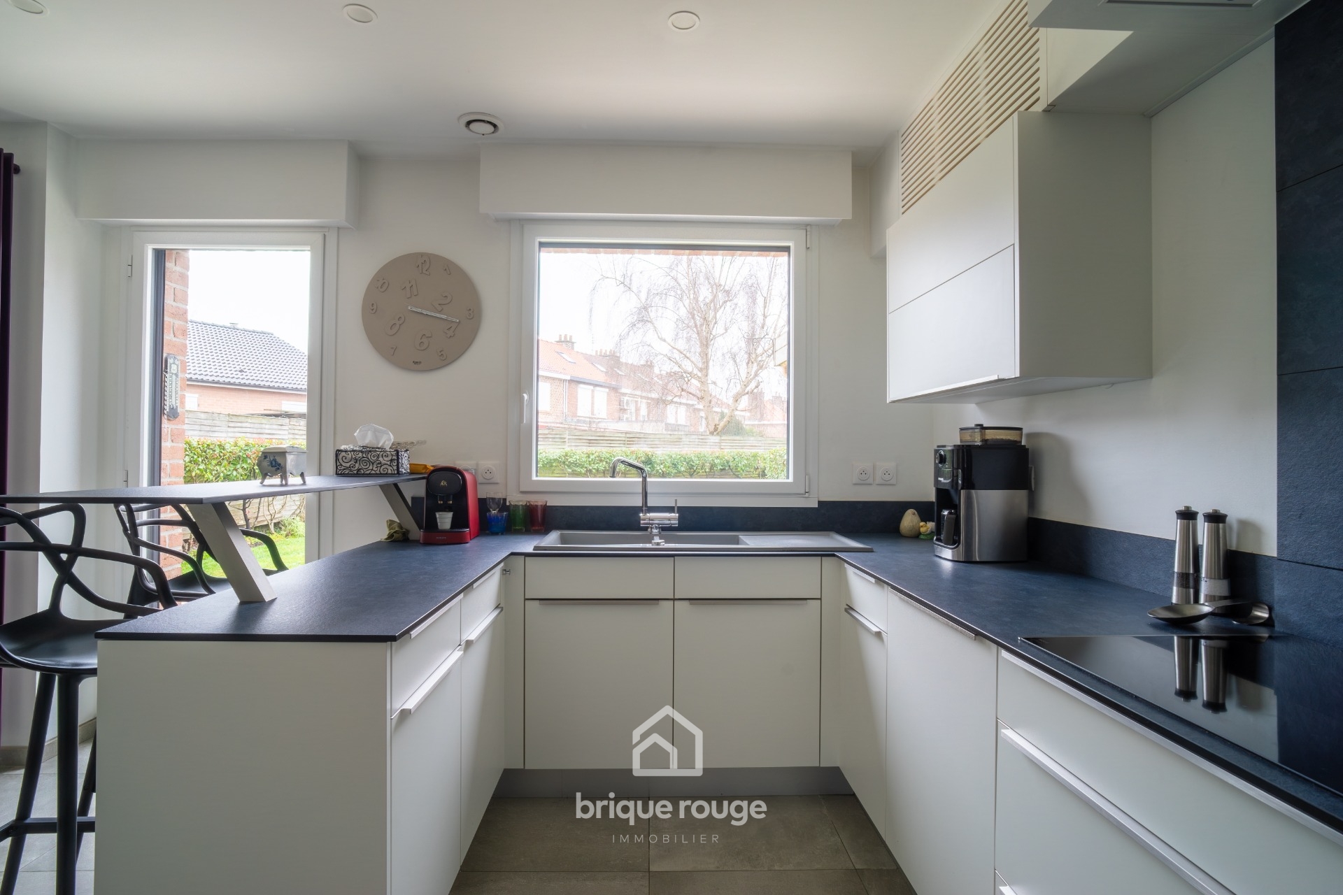 Coup de coeur pour cette magnifique maison 4 chambres Photo 5 - Brique Rouge Immobilier Coup de coeur pour cette magnifique maison 4 chambres Photo 5 - Brique Rouge Immobilier