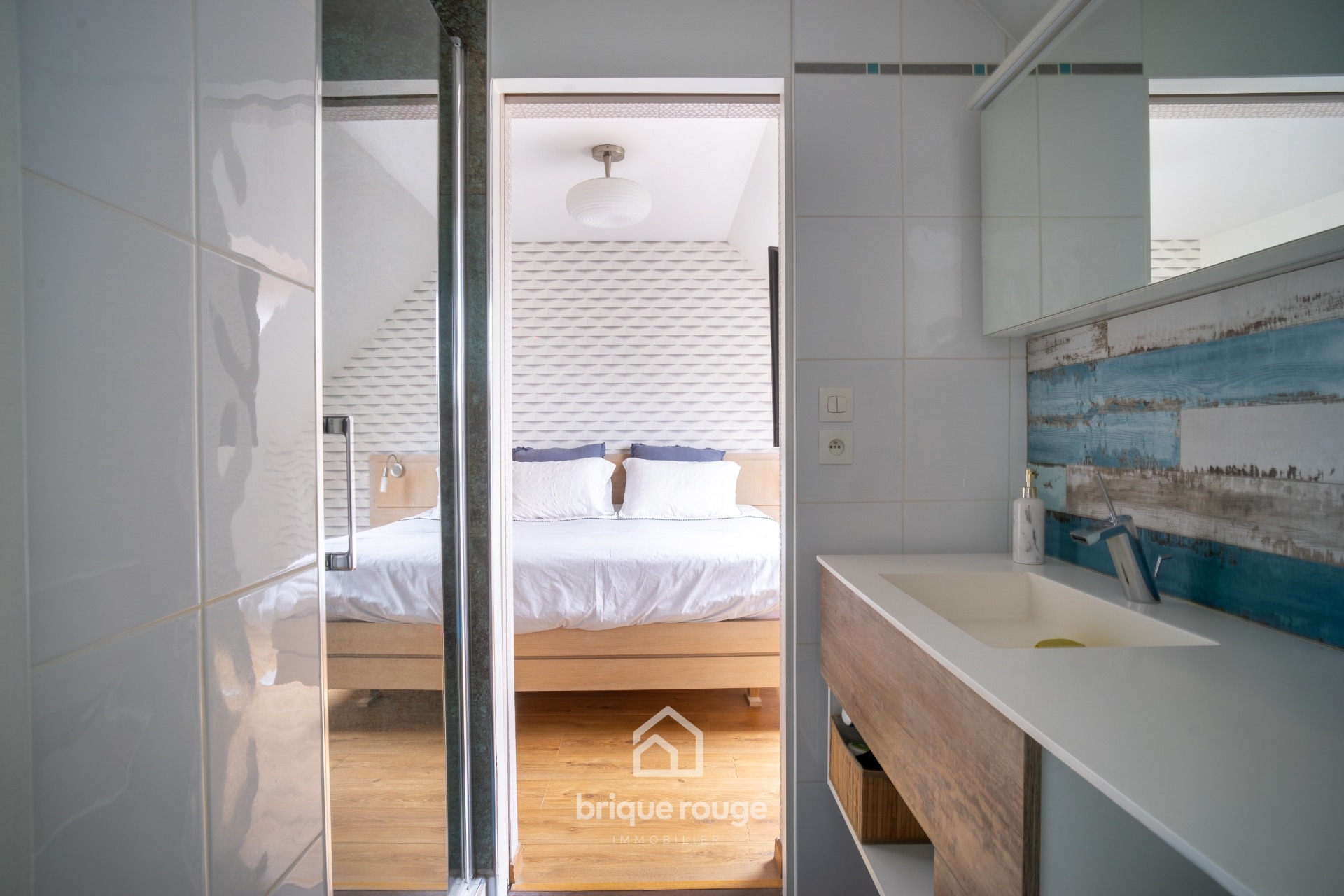 Coup de coeur pour cette magnifique maison 4 chambres Photo 11 - Brique Rouge Immobilier Coup de coeur pour cette magnifique maison 4 chambres Photo 11 - Brique Rouge Immobilier