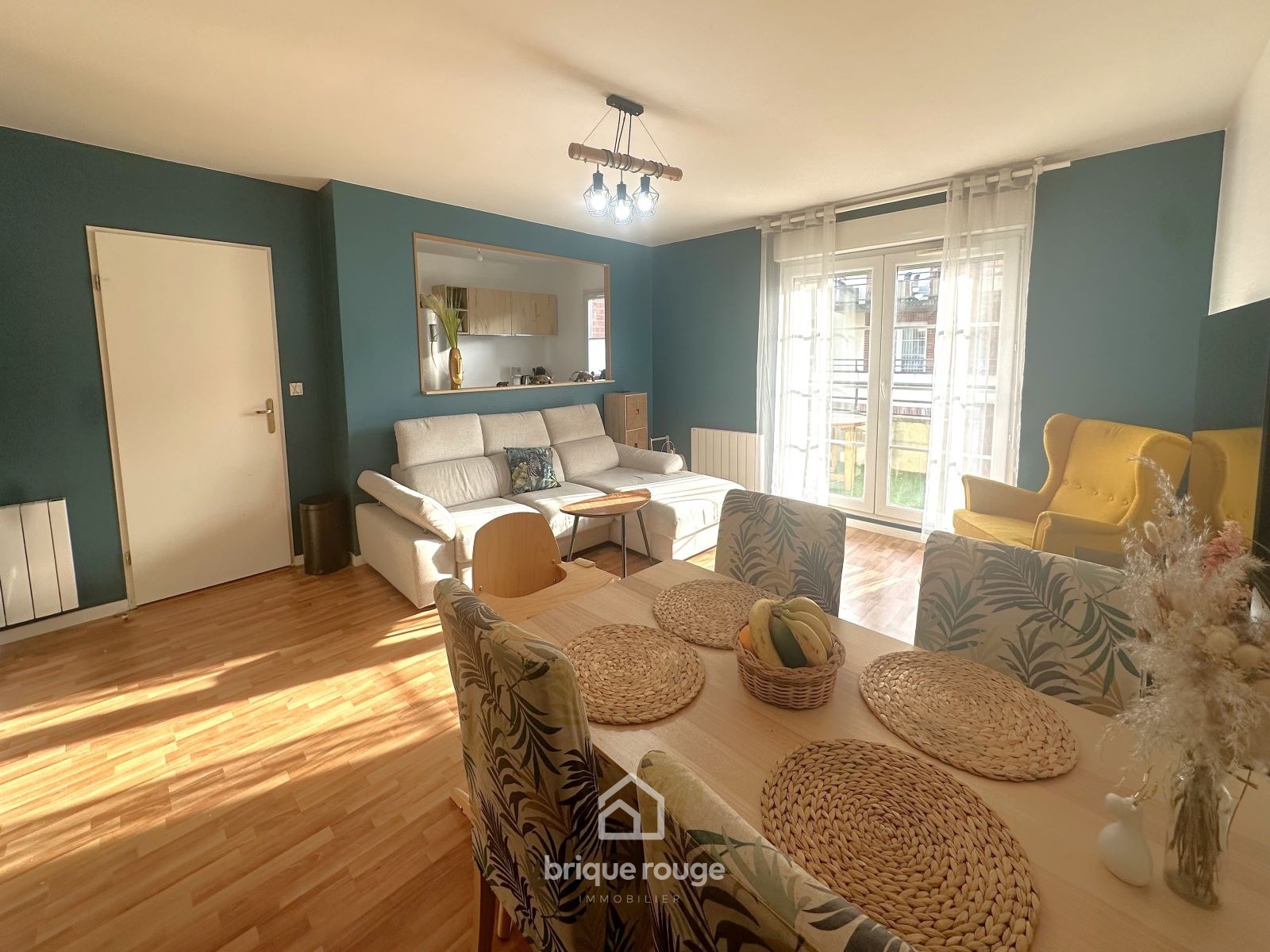 Bel appartement t3 avec terrasse et garage proche tramway Photo 3 - Brique Rouge Immobilier