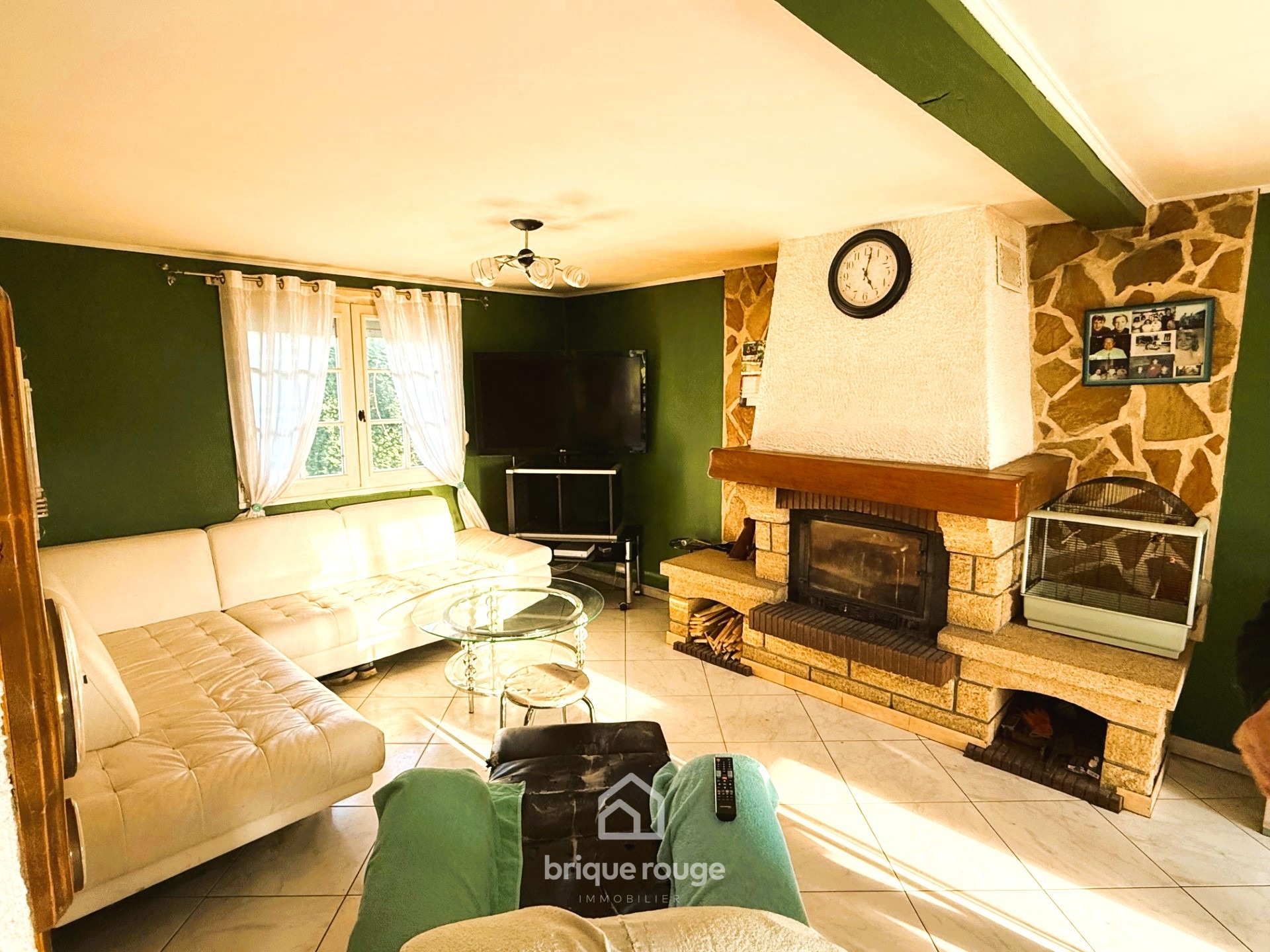 Maison individuelle avec hangar sur une parcelle de 7500 m Photo 2 - Brique Rouge Immobilier Maison individuelle avec hangar sur une parcelle de 7500 m Photo 2 - Brique Rouge Immobilier