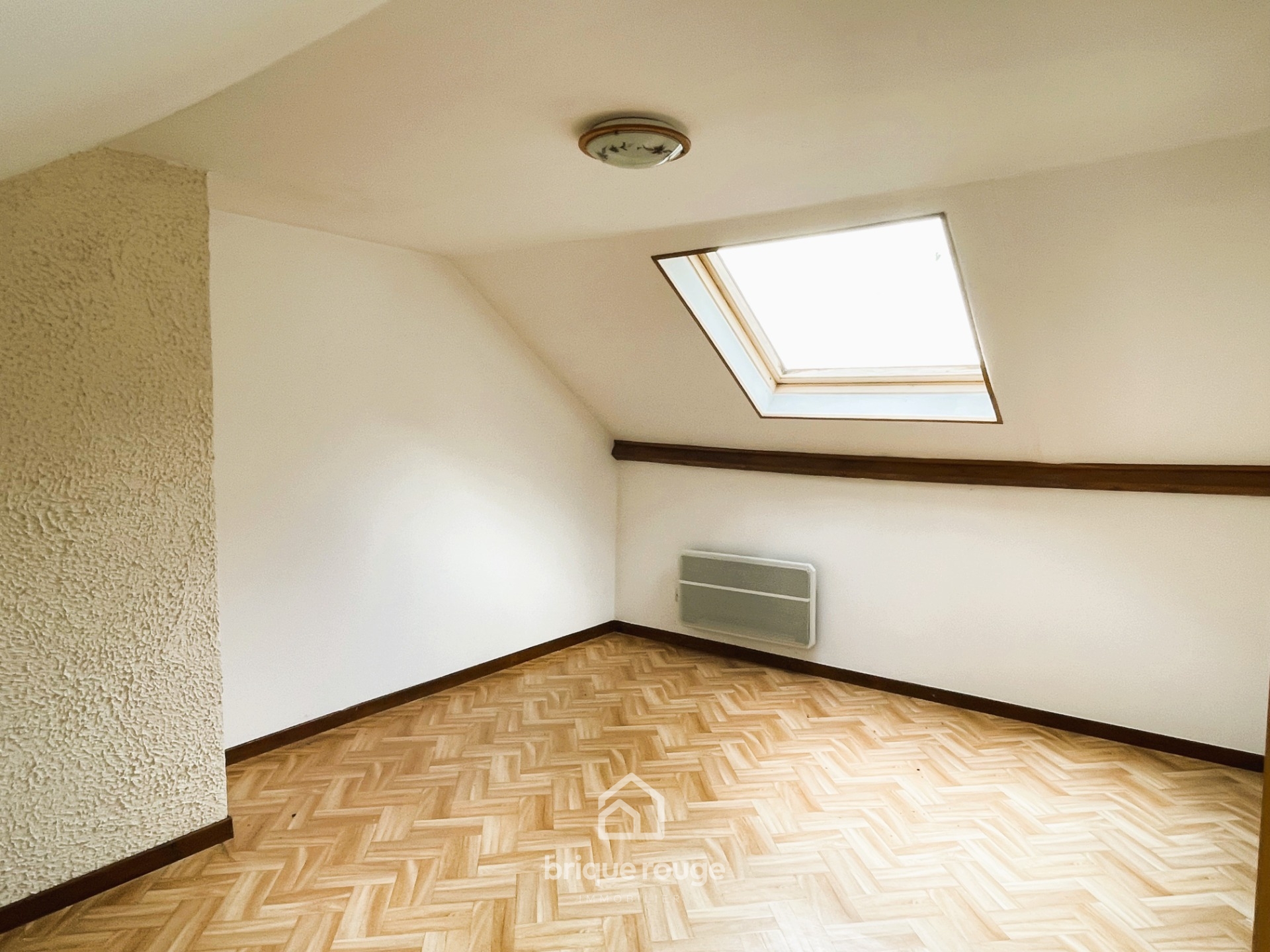 Maison individuelle avec hangar sur une parcelle de 7500 m Photo 6 - Brique Rouge Immobilier