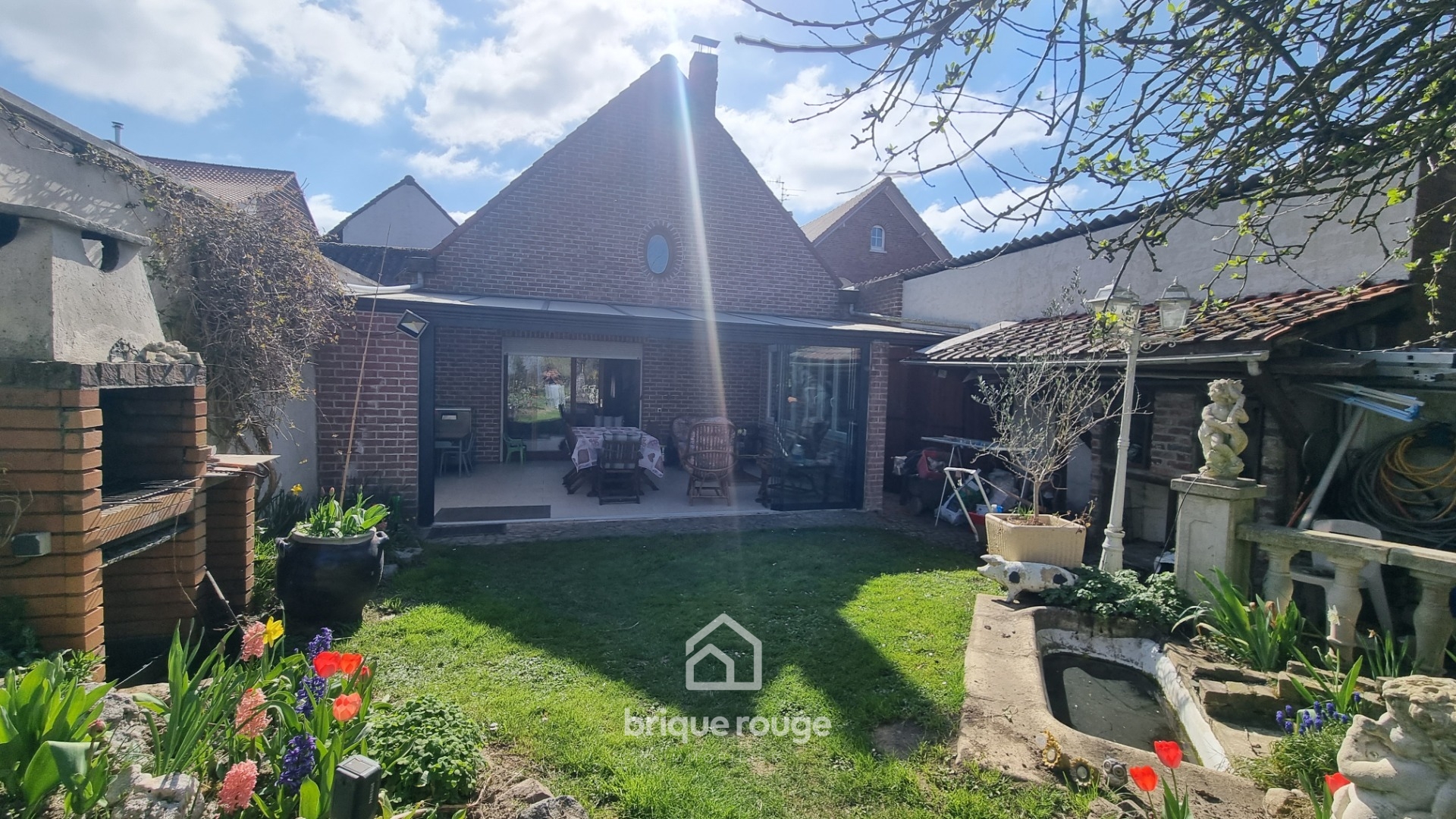 Maison semi plain pied de 175m sur 1 000m Photo 1 - Brique Rouge Immobilier