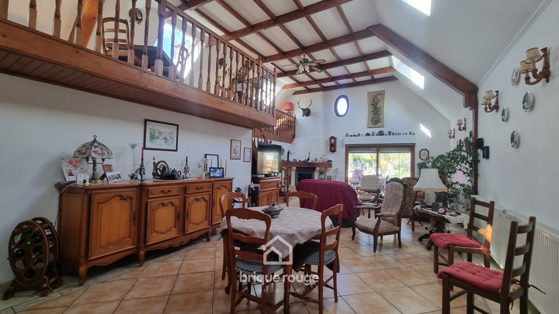 Maison semi plain pied de 175m sur 1 000m Photo 3 - Brique Rouge Immobilier