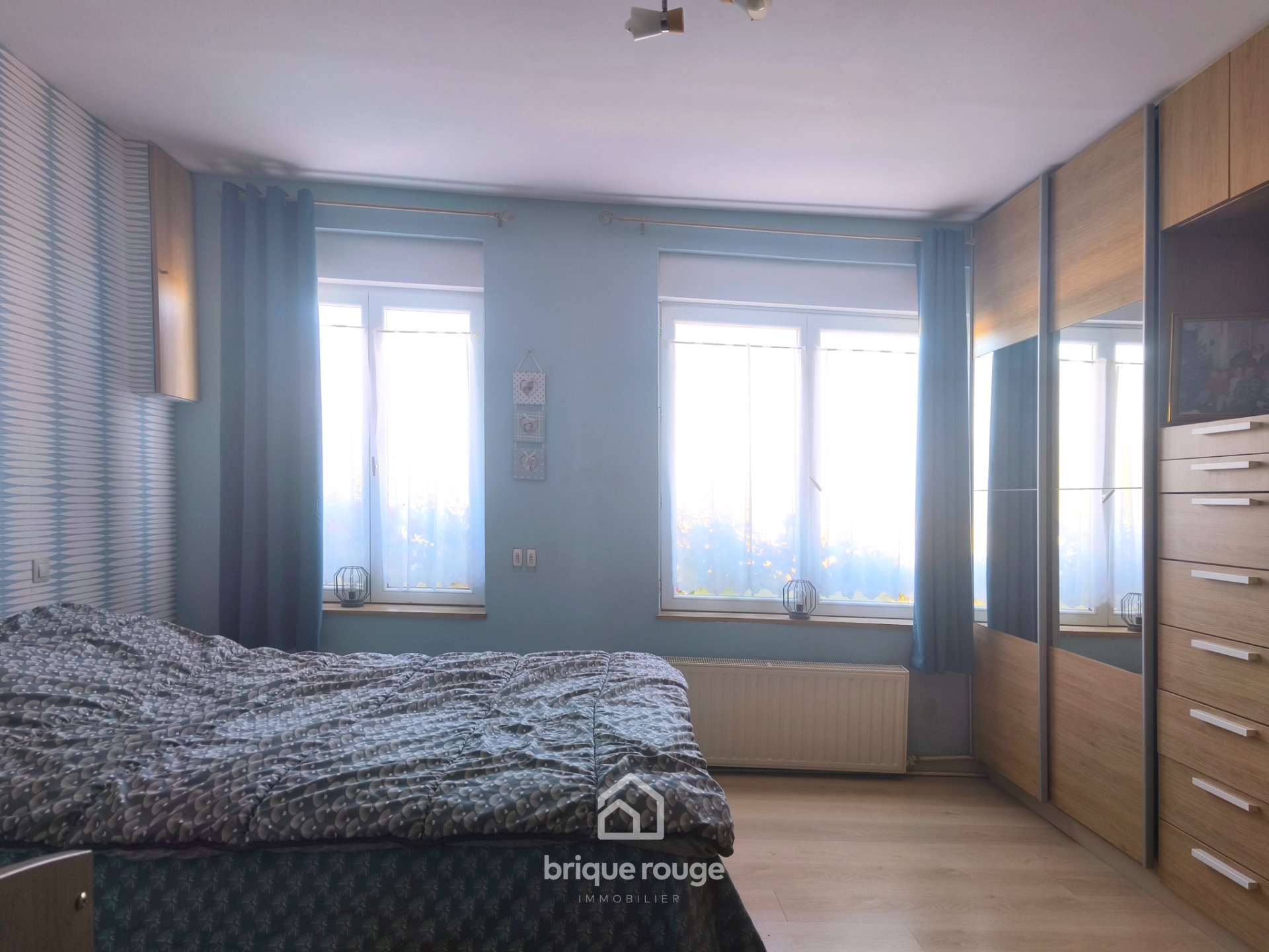 Maison semi plain pied de 175m sur 1 000m Photo 6 - Brique Rouge Immobilier