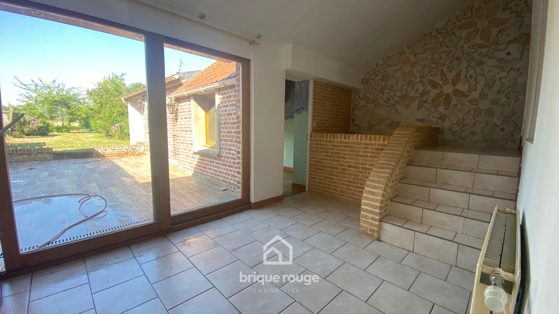 En exclusivite maison renovee 3 chambres jardin parking Photo 4 - Brique Rouge Immobilier