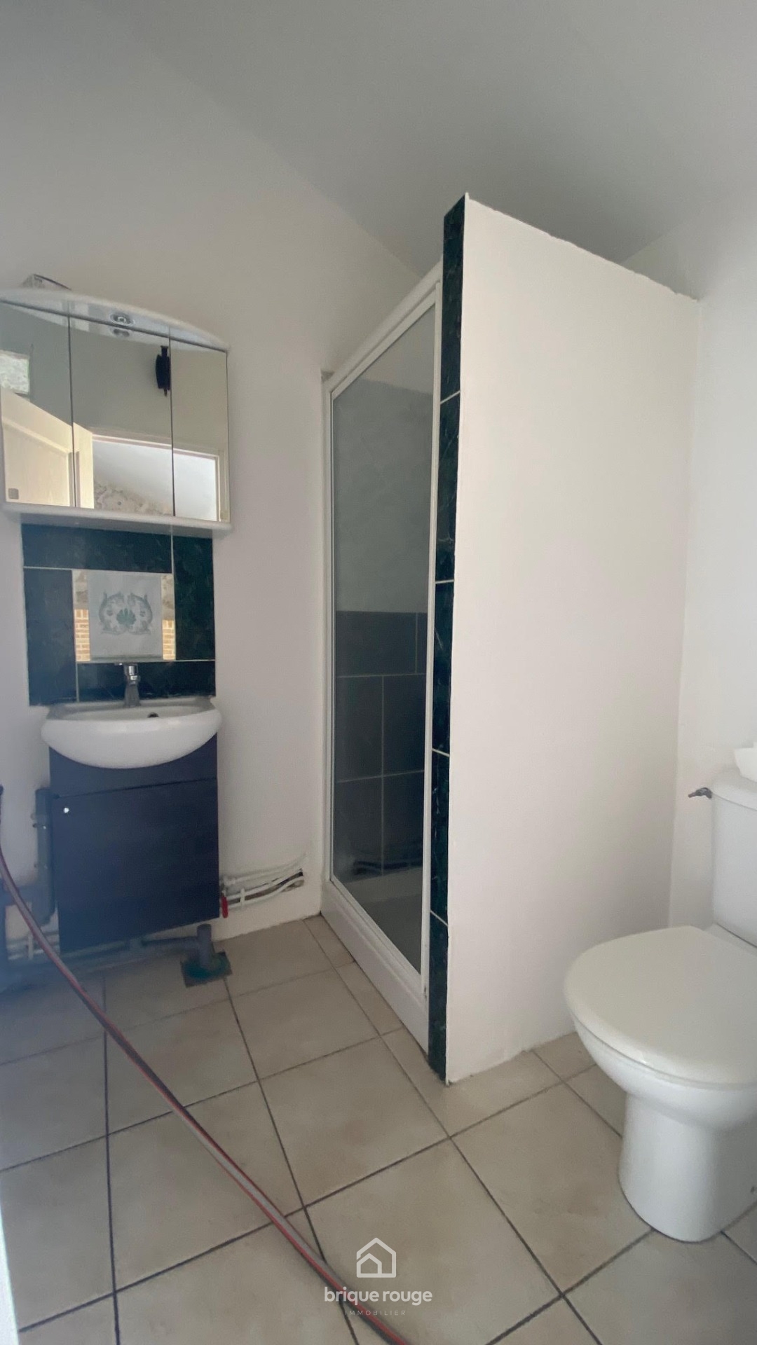 En exclusivite maison renovee 3 chambres jardin parking Photo 10 - Brique Rouge Immobilier