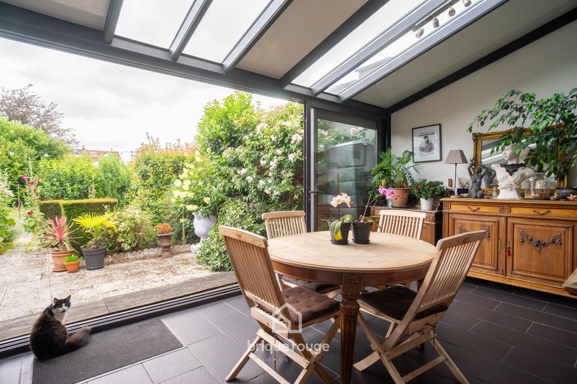 2 minutes pied du chr calme absolu Photo 5 - Brique Rouge Immobilier 2 minutes pied du chr calme absolu Photo 5 - Brique Rouge Immobilier